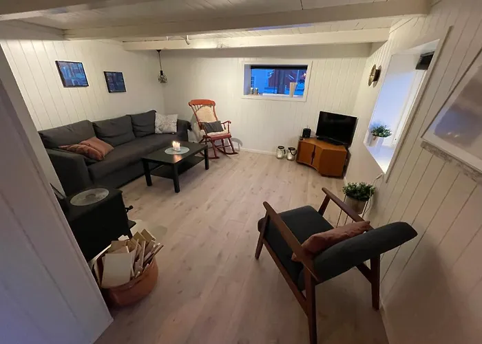 Lofoten_beach_eggum_cabin Eggum